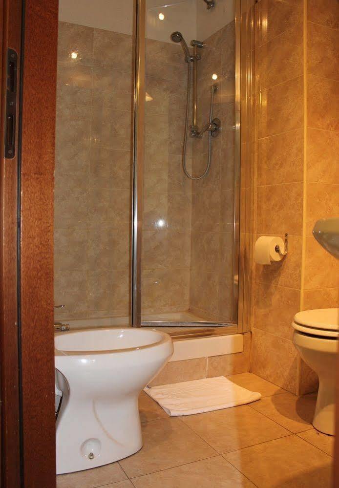 Galilei Guest House Рим Экстерьер фото